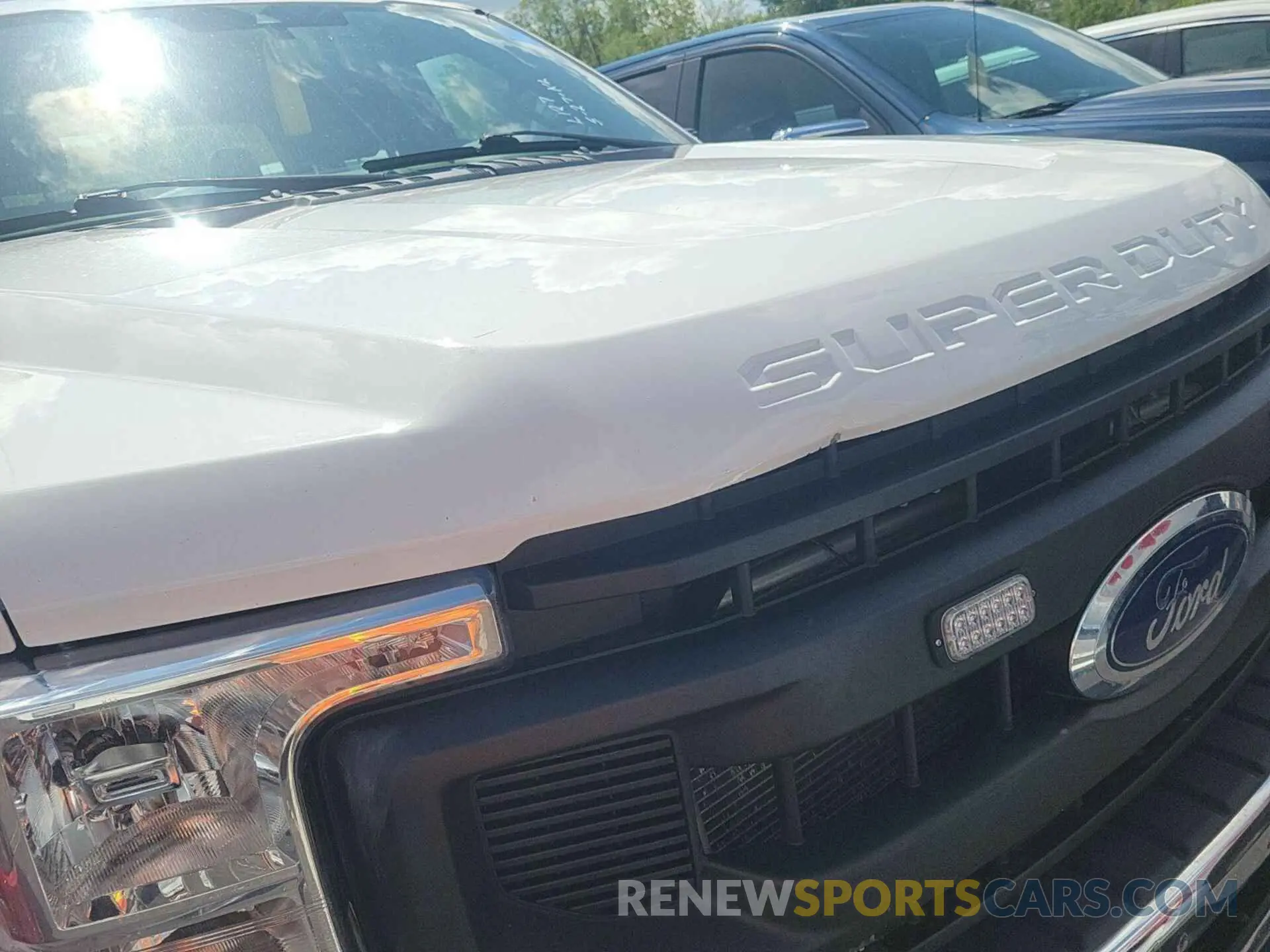 13 Photograph of a damaged car 1FT8W3BTXMEC12343 FORD F350 2021