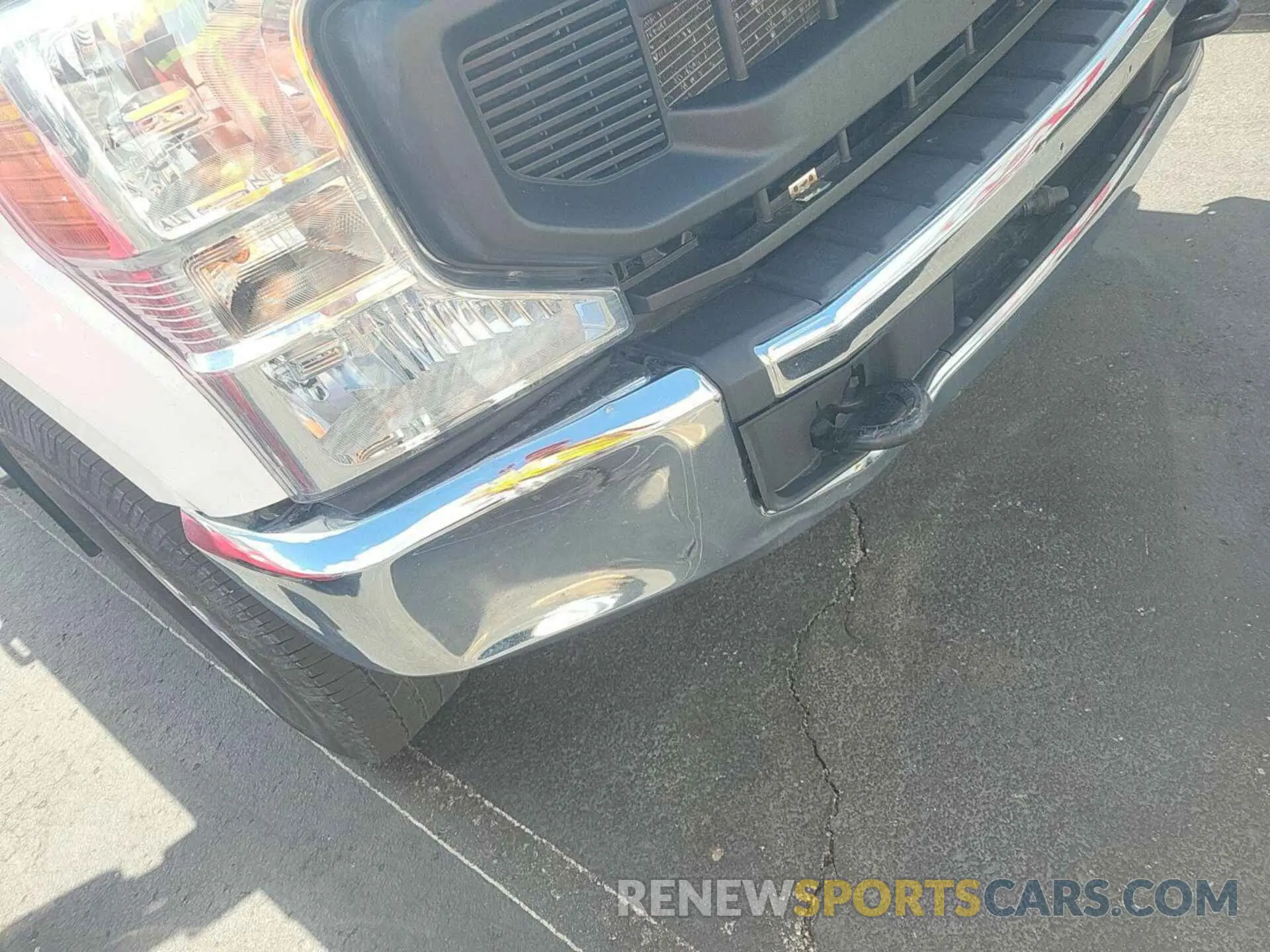 21 Photograph of a damaged car 1FT8W3BTXMEC12343 FORD F350 2021