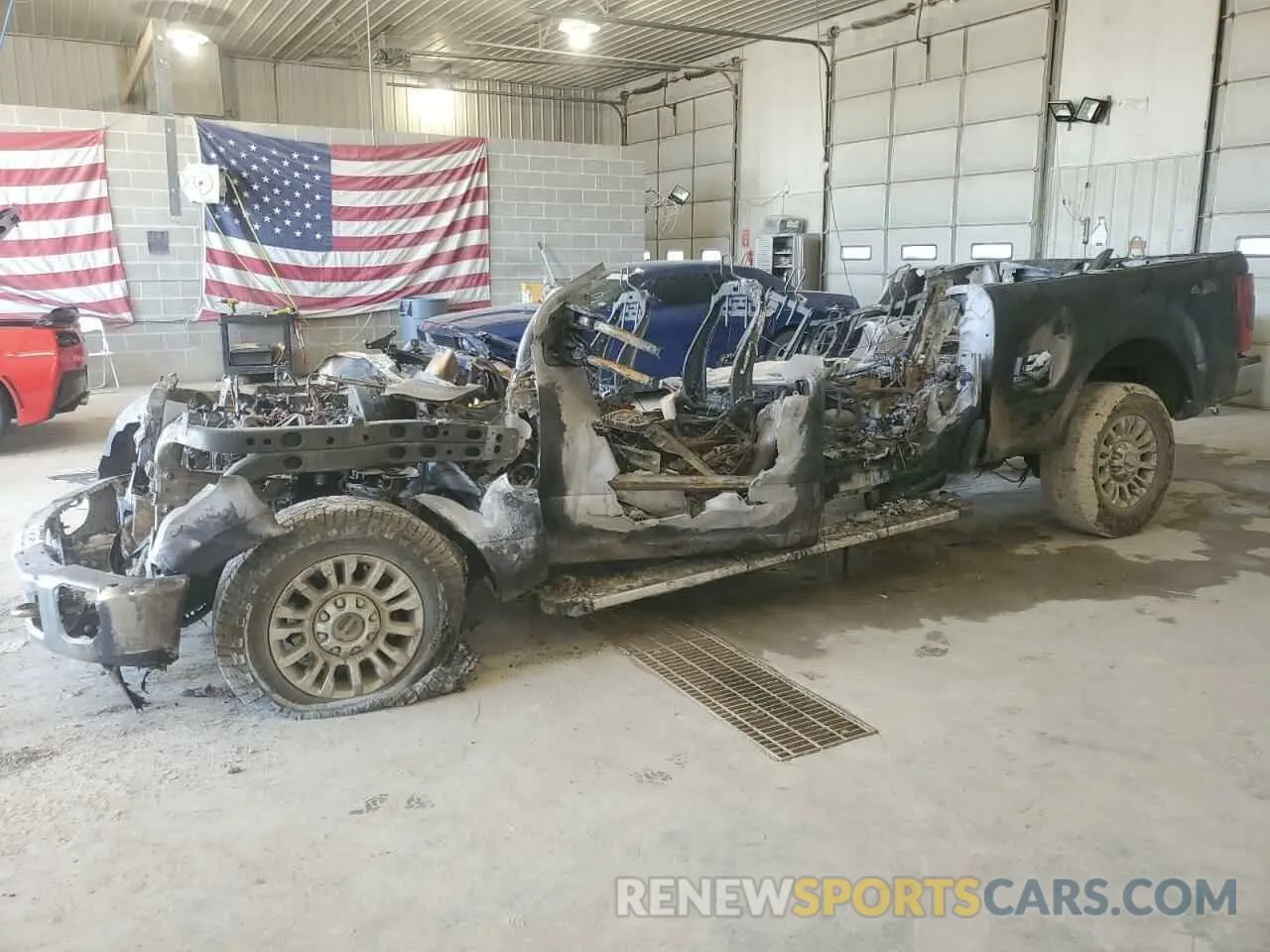 1 Photograph of a damaged car 1FT8W3BN7NEE84741 FORD F350 2022