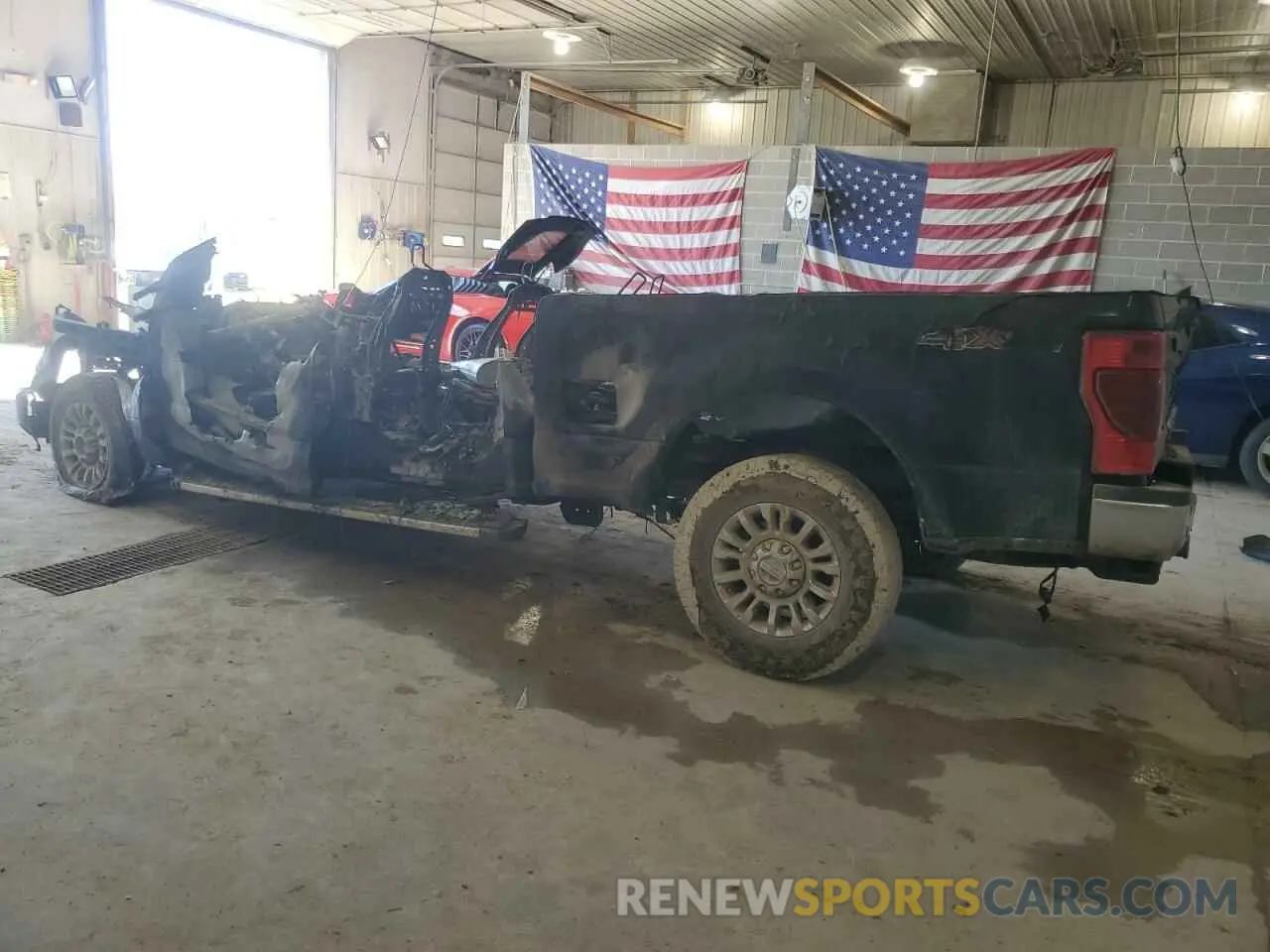 2 Photograph of a damaged car 1FT8W3BN7NEE84741 FORD F350 2022