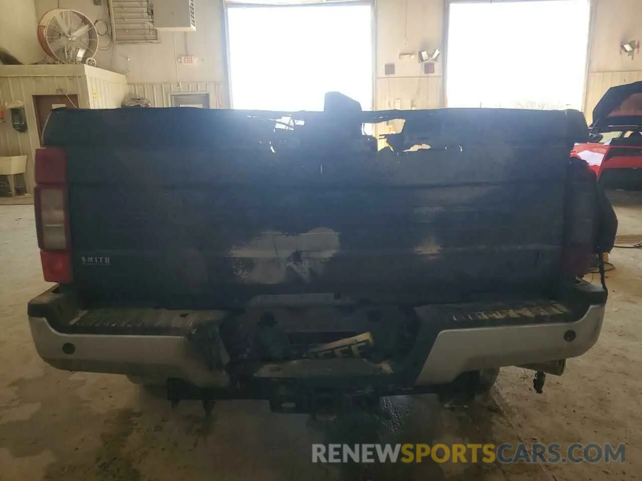 6 Photograph of a damaged car 1FT8W3BN7NEE84741 FORD F350 2022