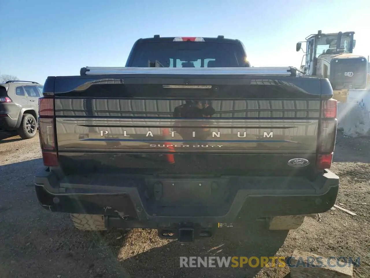 6 Photograph of a damaged car 1FT8W3BT1NEF00477 FORD F350 2022