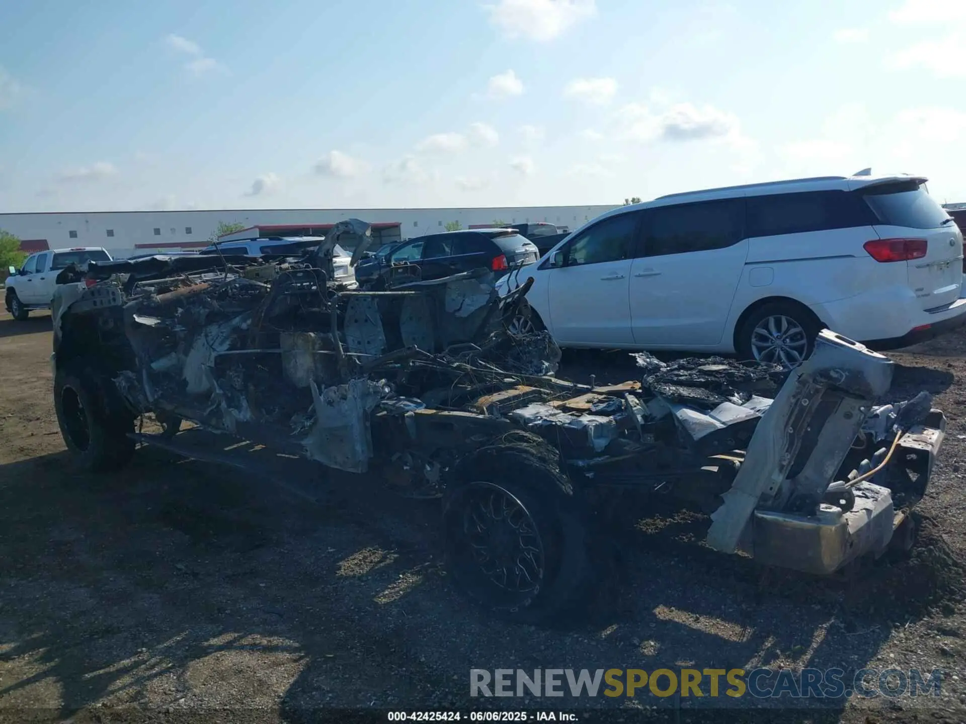 3 Photograph of a damaged car 1FT8W3BTXNED40762 FORD F350 2022