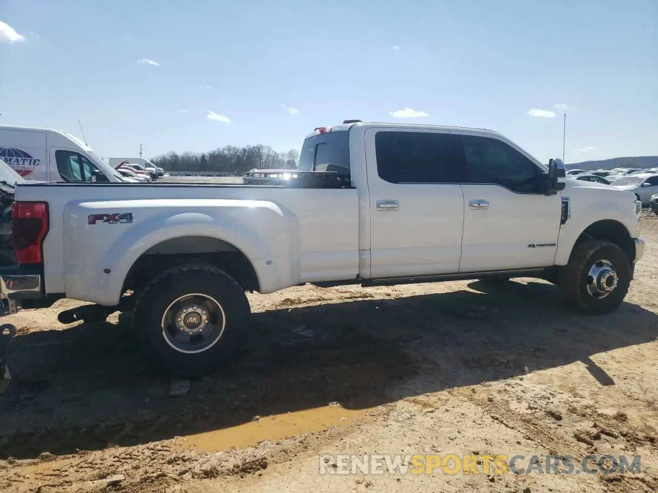3 Фотография поврежденного автомобиля 1FT8W3DT4NED32783 FORD F350 2022