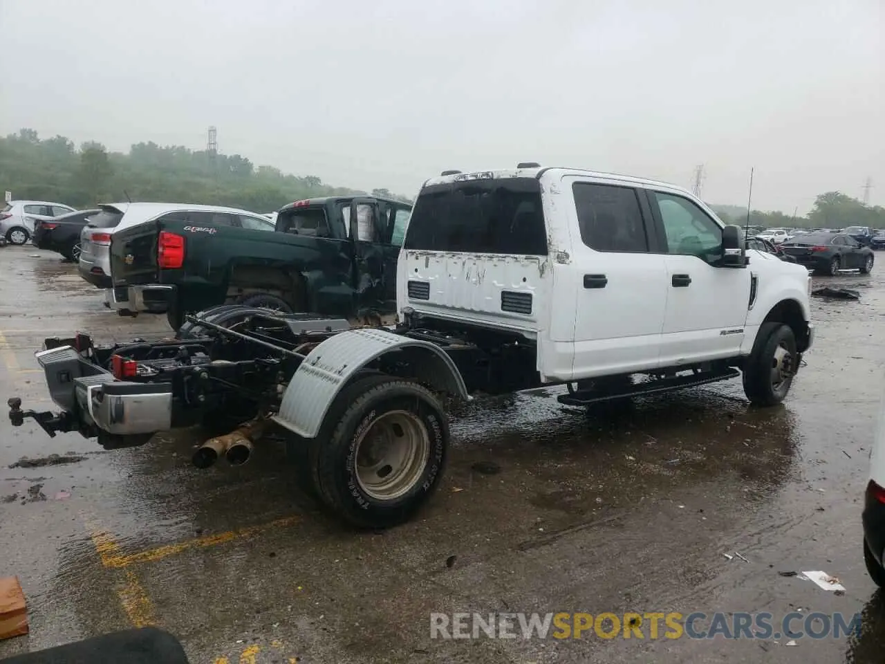 3 Фотография поврежденного автомобиля 1FT8W3DT9NEC54131 FORD F350 2022
