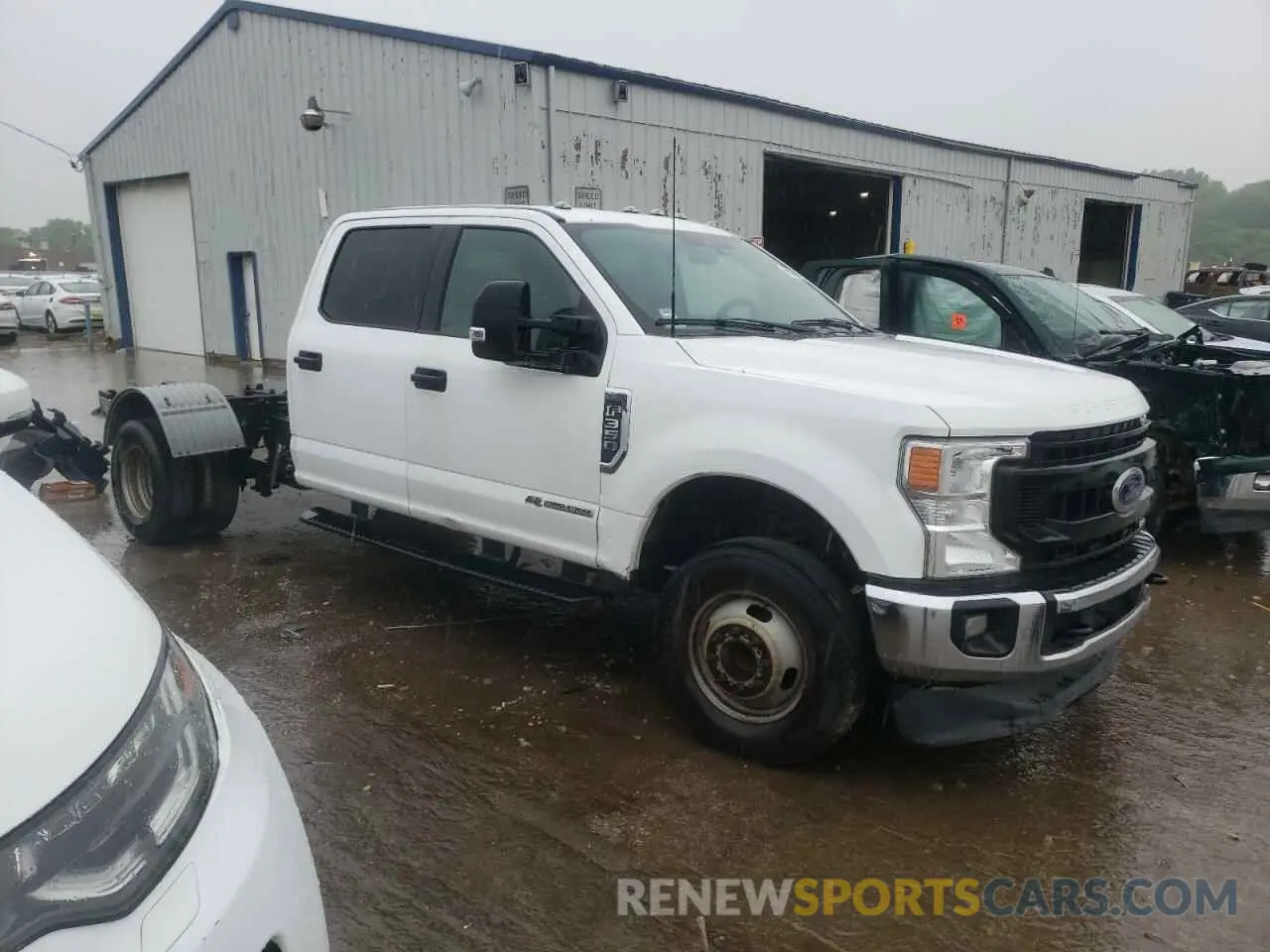 4 Фотография поврежденного автомобиля 1FT8W3DT9NEC54131 FORD F350 2022
