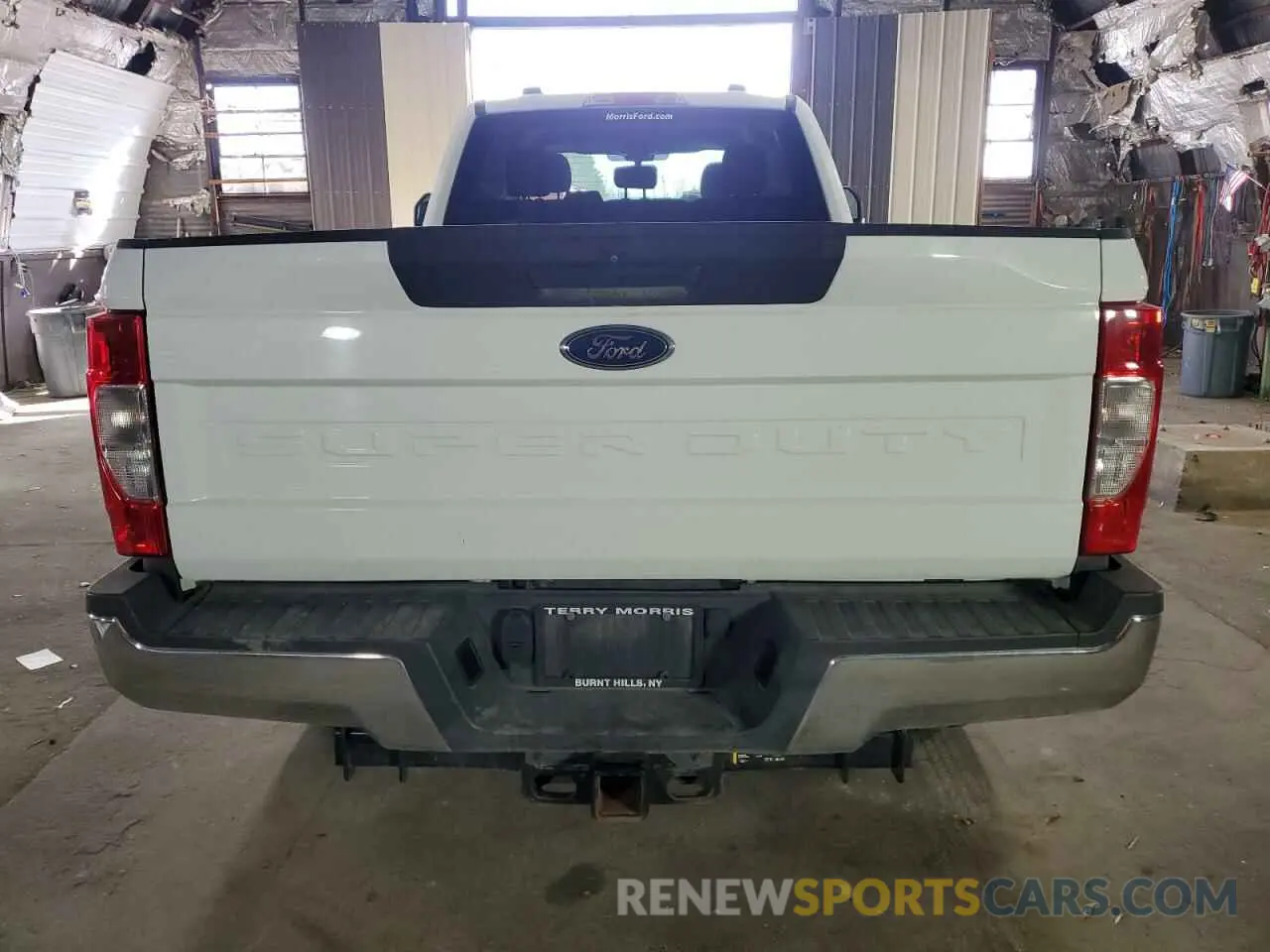 6 Photograph of a damaged car 1FT8X3BT8NEC35103 FORD F350 2022