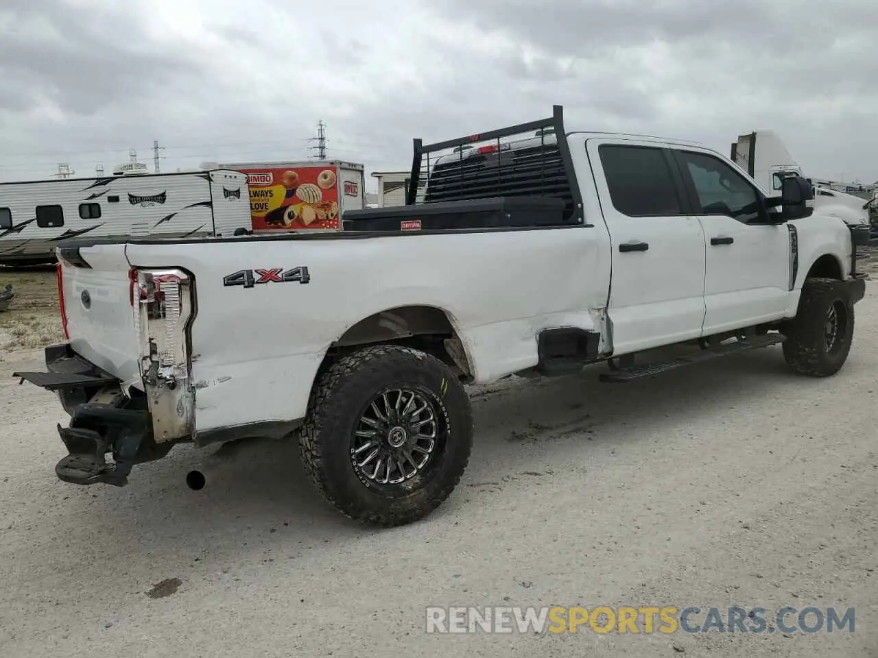 3 Photograph of a damaged car 1FT8W3BAXPED55876 FORD F350 2023