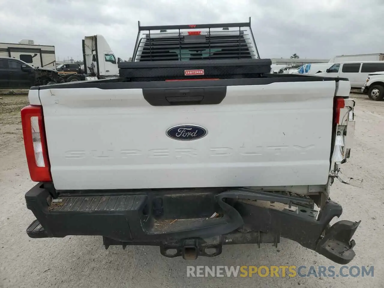 6 Photograph of a damaged car 1FT8W3BAXPED55876 FORD F350 2023