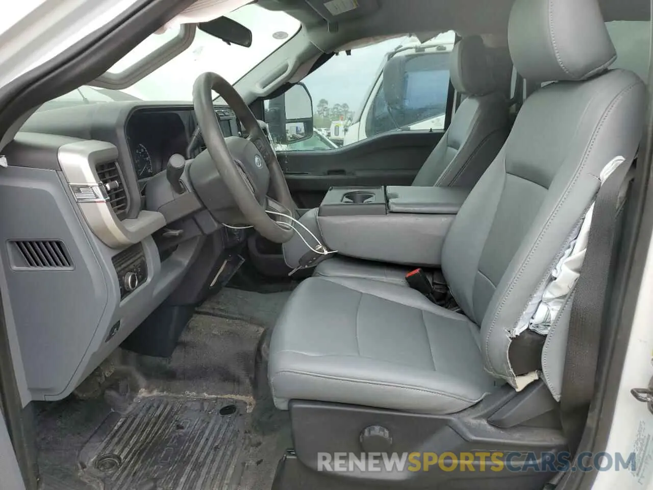 7 Photograph of a damaged car 1FT8W3BAXPED55876 FORD F350 2023