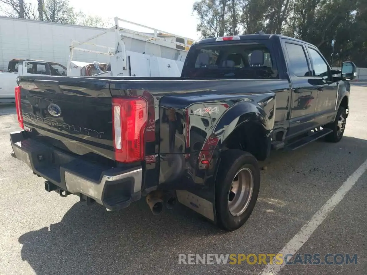 3 Фотография поврежденного автомобиля 1FT8W3DT5PEC40844 FORD F350 2023