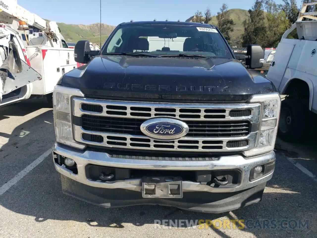 5 Фотография поврежденного автомобиля 1FT8W3DT5PEC40844 FORD F350 2023