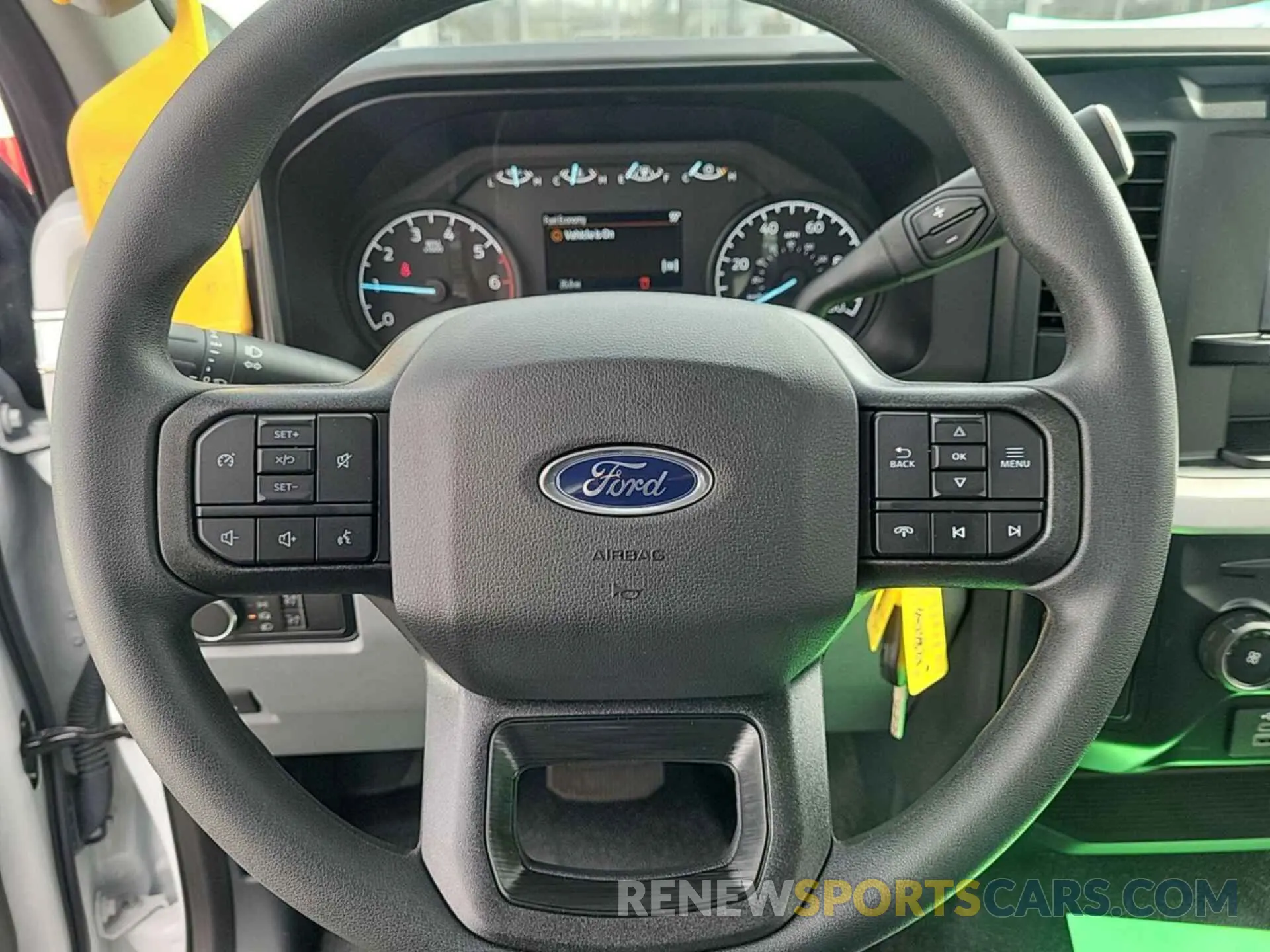 13 Фотография поврежденного автомобиля 1FTRF3CA5PED46425 FORD F350 2023