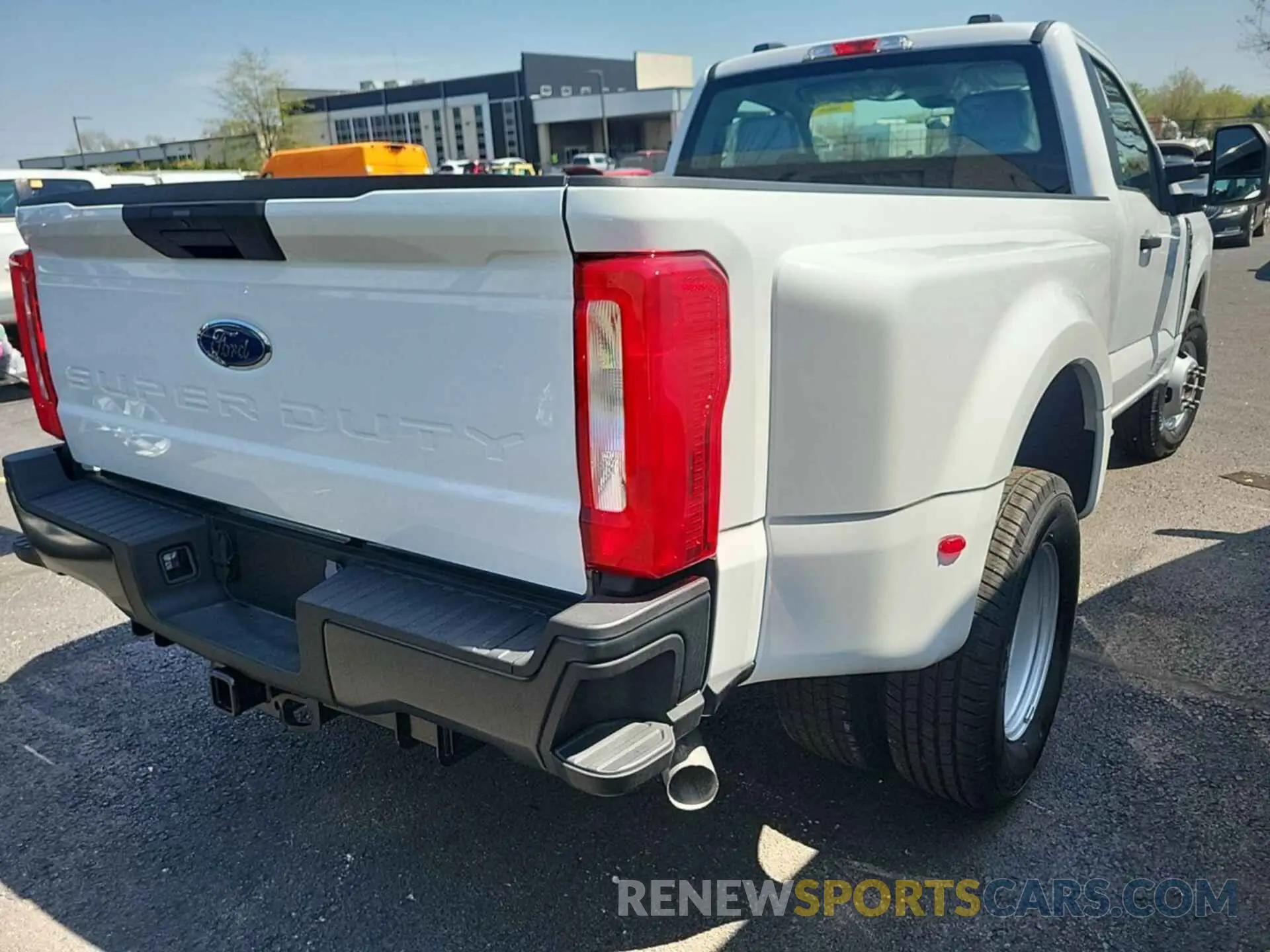 15 Фотография поврежденного автомобиля 1FTRF3CA5PED46425 FORD F350 2023