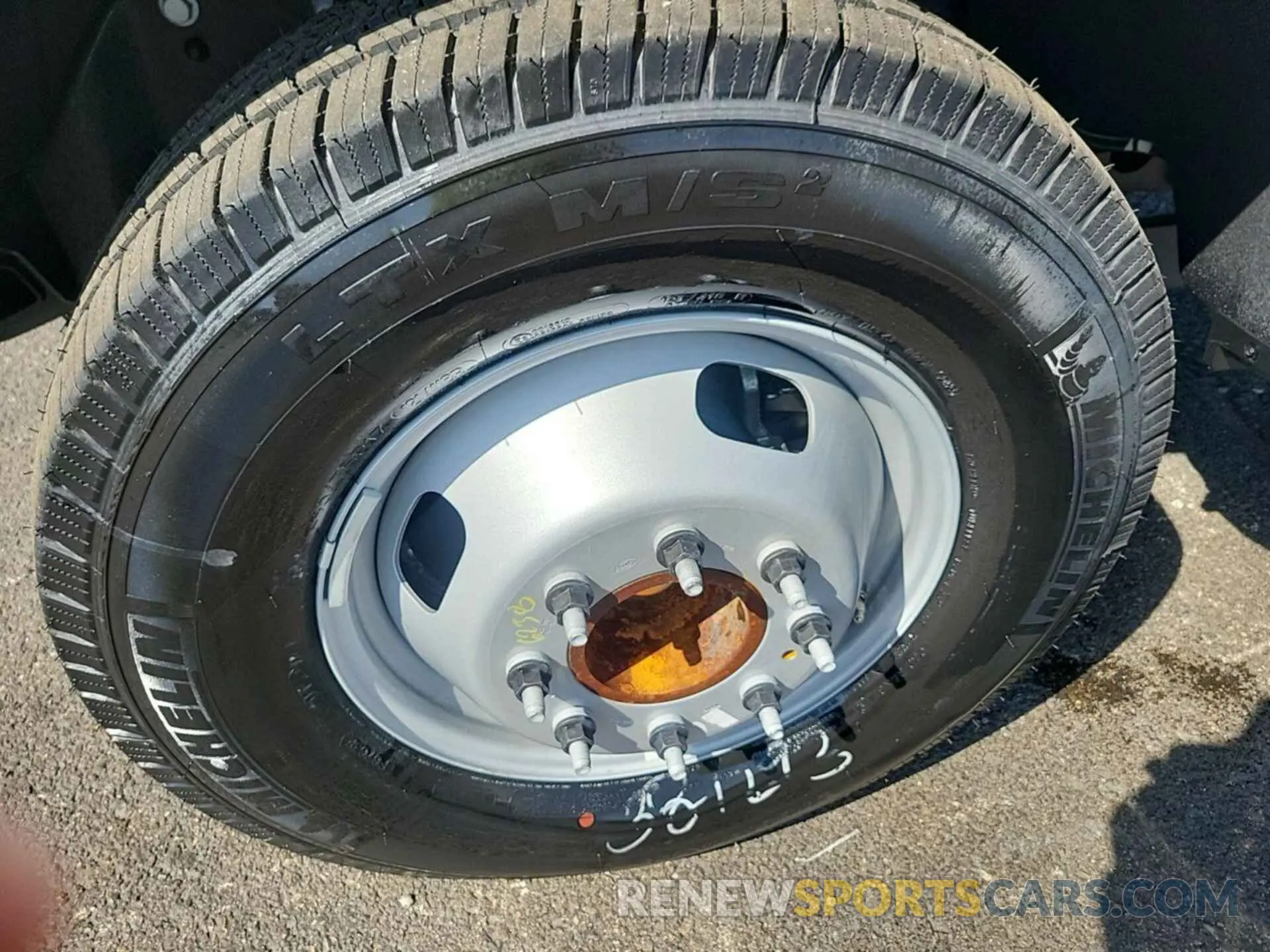 19 Фотография поврежденного автомобиля 1FTRF3CA7PED47088 FORD F350 2023