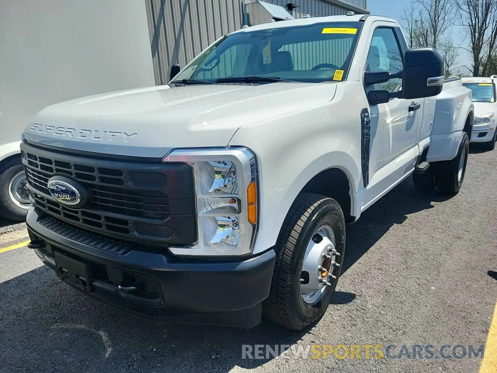 16 Photograph of a damaged car 1FTRF3CAXPED46419 FORD F350 2023