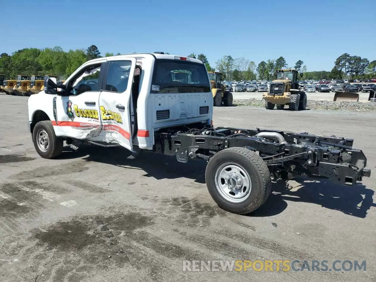 2 Фотография поврежденного автомобиля 1FT8W3BA6REF21510 FORD F350 2024