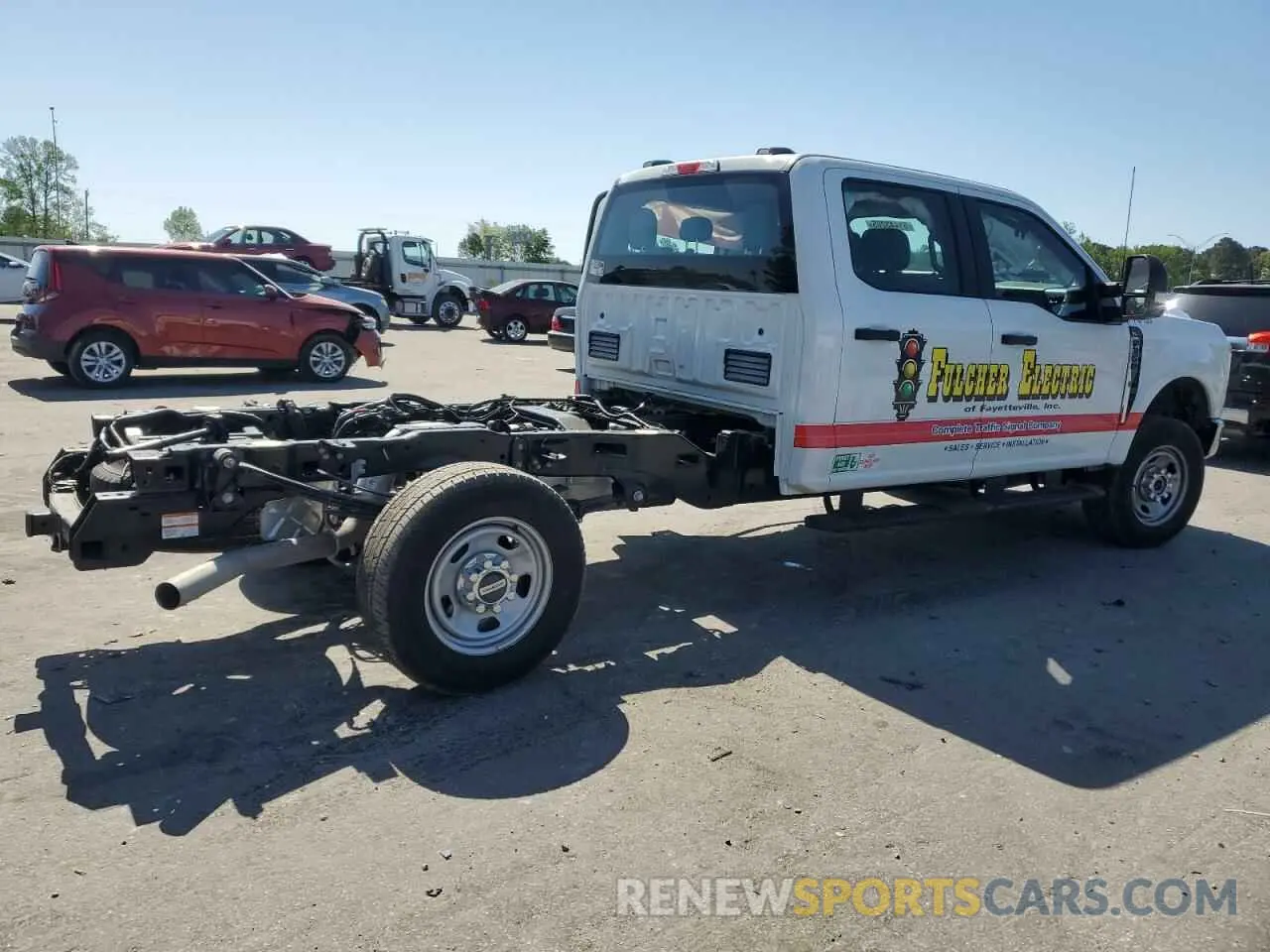 3 Фотография поврежденного автомобиля 1FT8W3BA6REF21510 FORD F350 2024