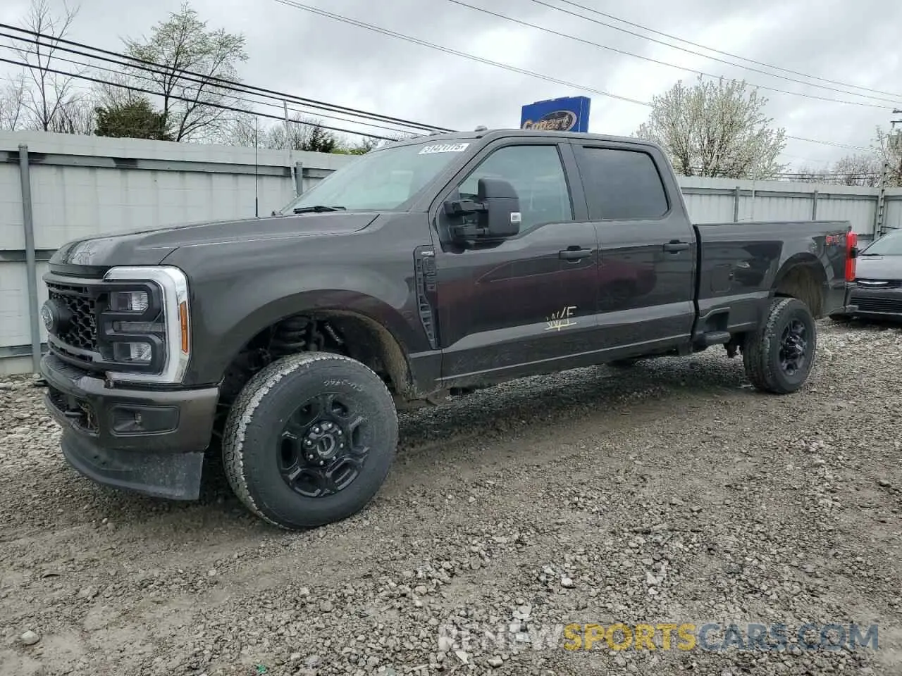 1 Фотография поврежденного автомобиля 1FT8W3BA9RED08292 FORD F350 2024