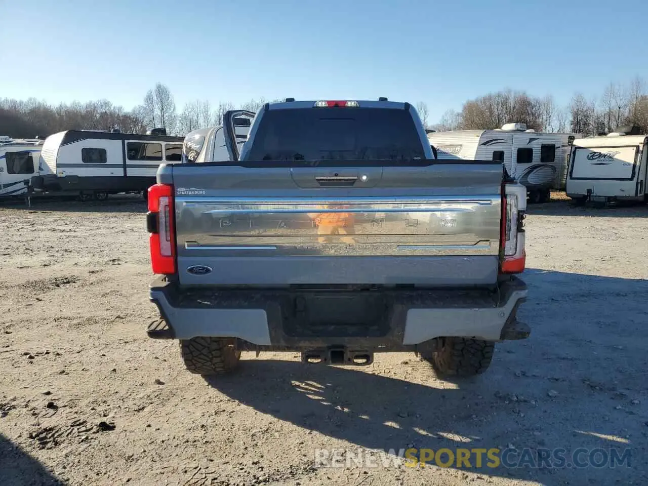 6 Фотография поврежденного автомобиля 1FT8W3BM1REE27416 FORD F350 2024
