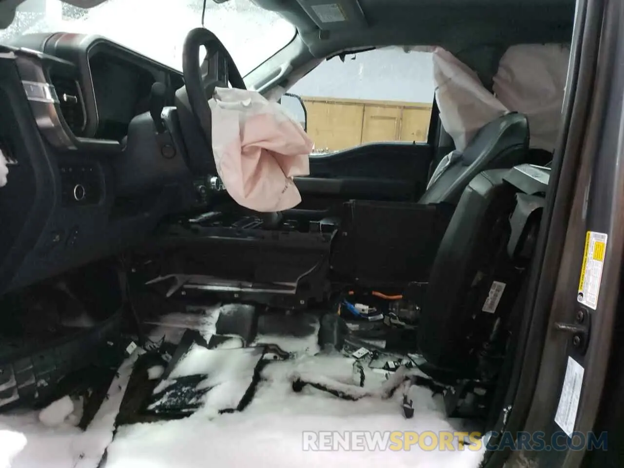 7 Photograph of a damaged car 1FT8W3BM1REF51296 FORD F350 2024