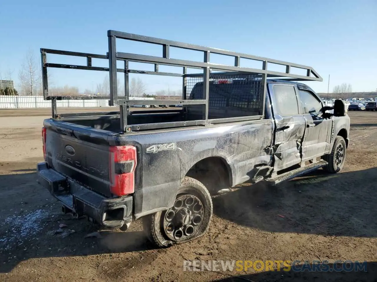3 Фотография поврежденного автомобиля 1FT8W3BN0REF44249 FORD F350 2024