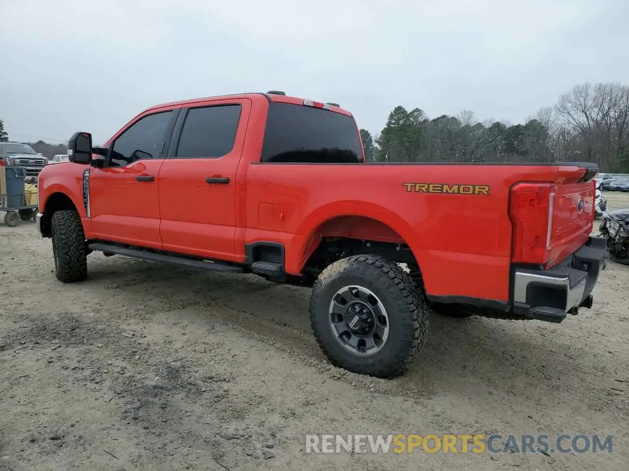 2 Фотография поврежденного автомобиля 1FT8W3BN2REC68270 FORD F350 2024
