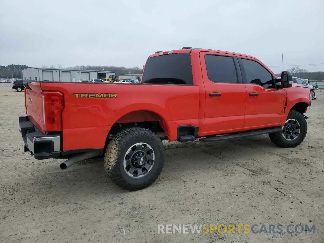 3 Фотография поврежденного автомобиля 1FT8W3BN2REC68270 FORD F350 2024