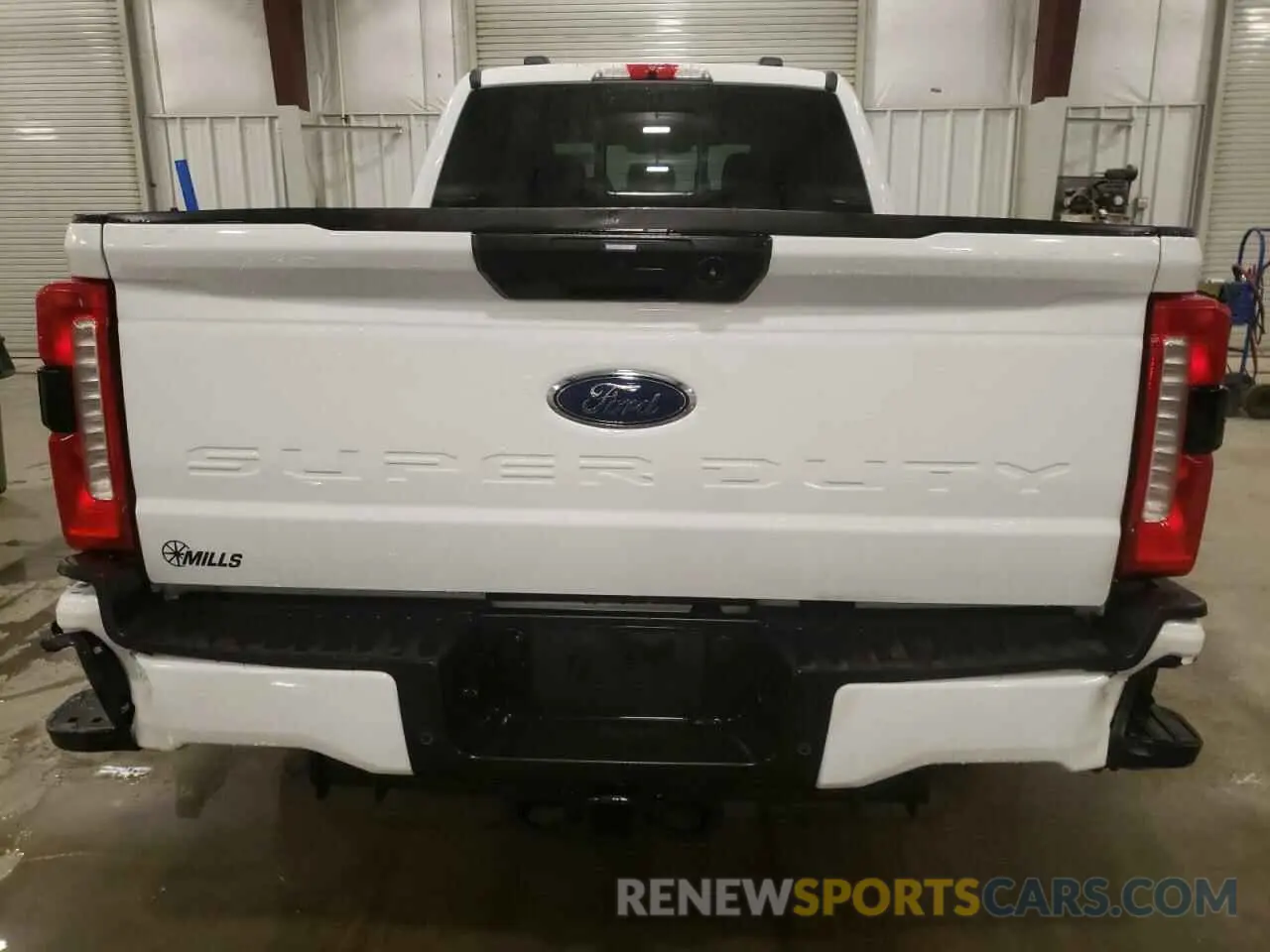 6 Photograph of a damaged car 1FT8W3BN2REE45500 FORD F350 2024