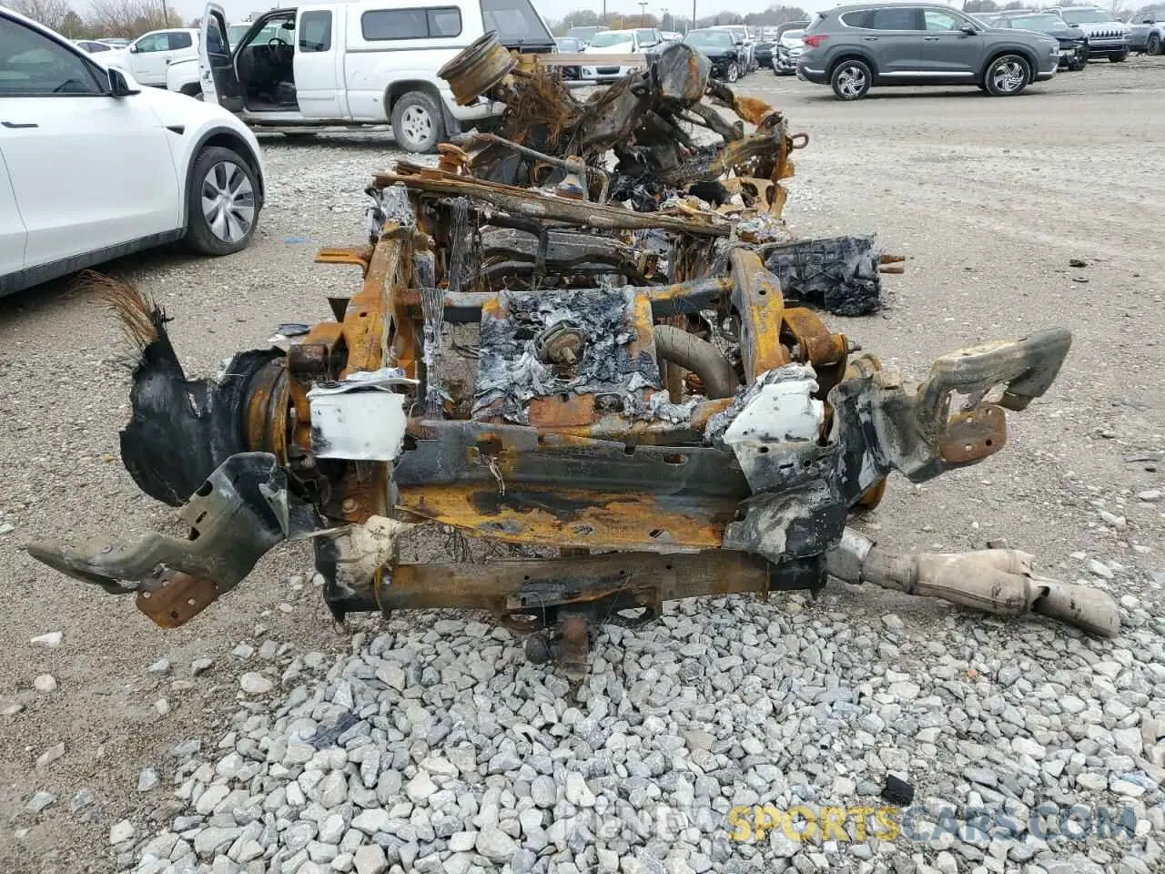 6 Photograph of a damaged car 1FT8W3BT1RED00527 FORD F350 2024