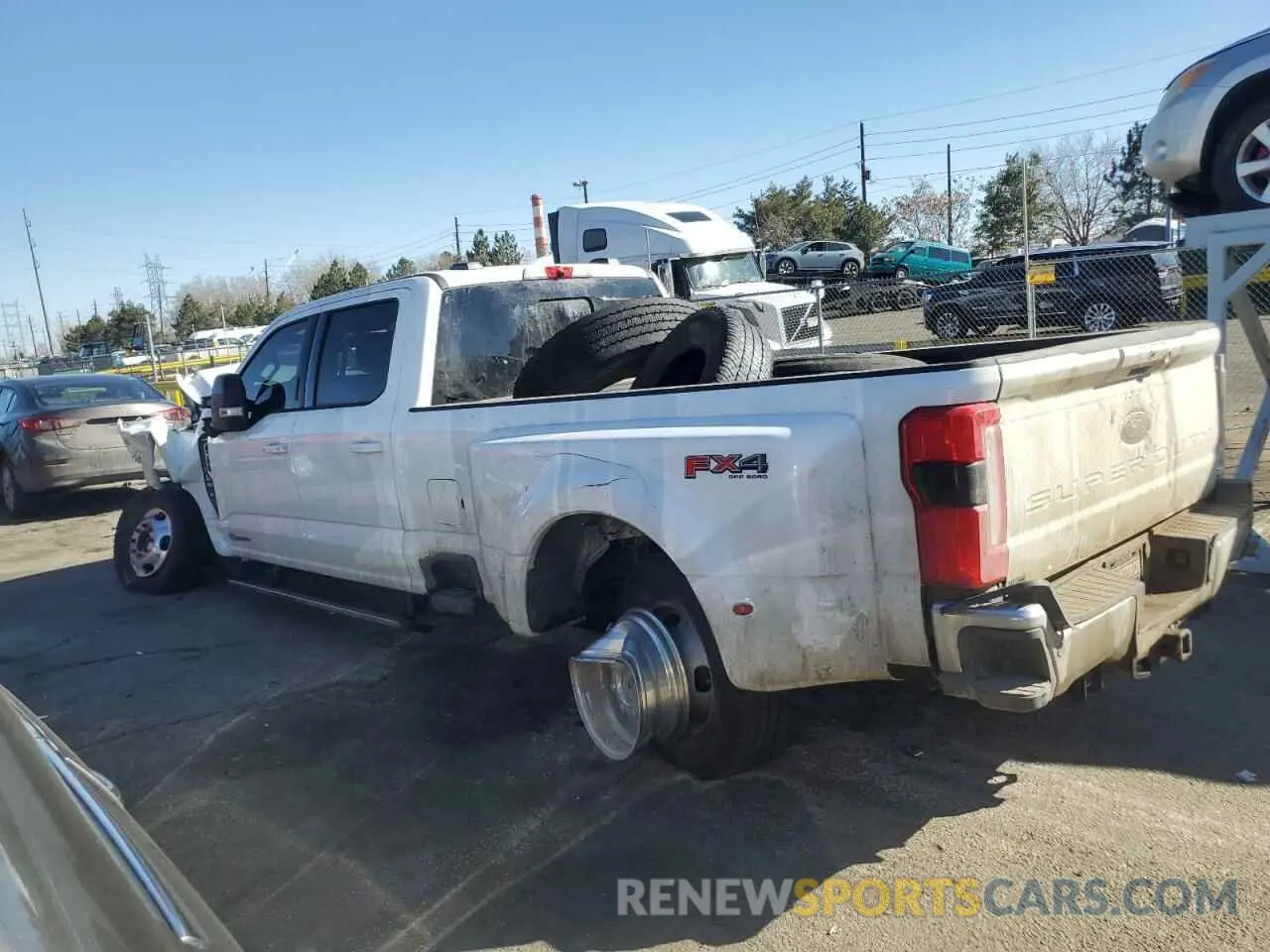 2 Фотография поврежденного автомобиля 1FT8W3DM3REE71074 FORD F350 2024
