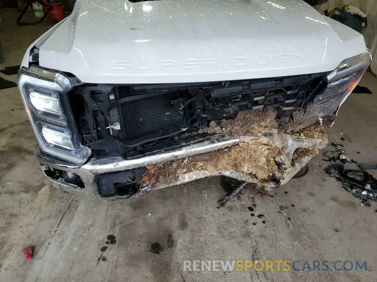 13 Photograph of a damaged car 1FT8W3DT0REF92720 FORD F350 2024
