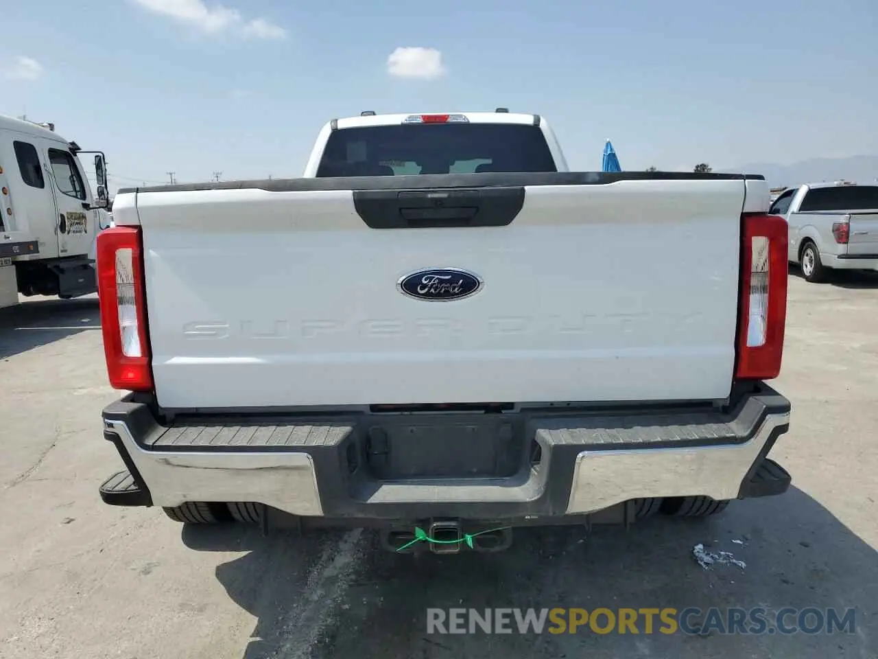 6 Фотография поврежденного автомобиля 1FT8W3DT1RED53094 FORD F350 2024