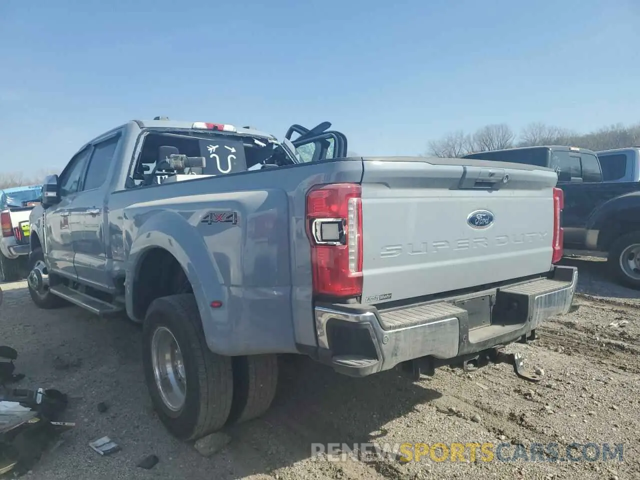 2 Photograph of a damaged car 1FT8W3DT8REE14084 FORD F350 2024