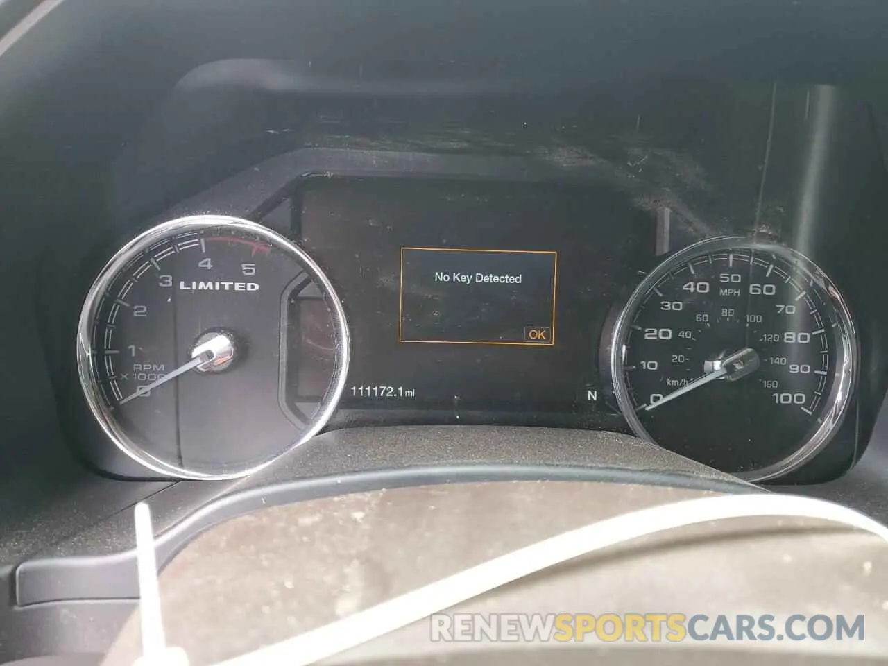 9 Photograph of a damaged car 1FT8W4DT2KEF39920 FORD F450 2019