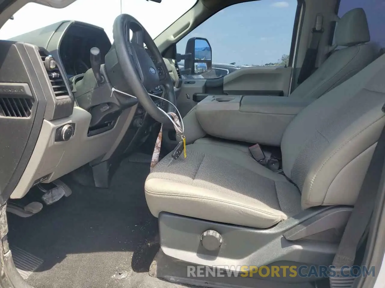 7 Photograph of a damaged car 1FT8W4DT5MEC57242 FORD F450 2021