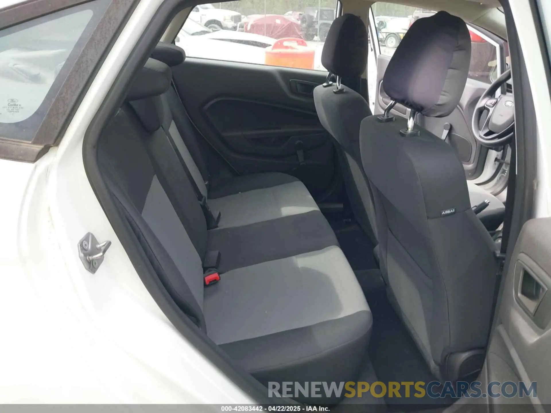 8 Photograph of a damaged car 3FADP4AJ1KM162558 FORD FIESTA 2019