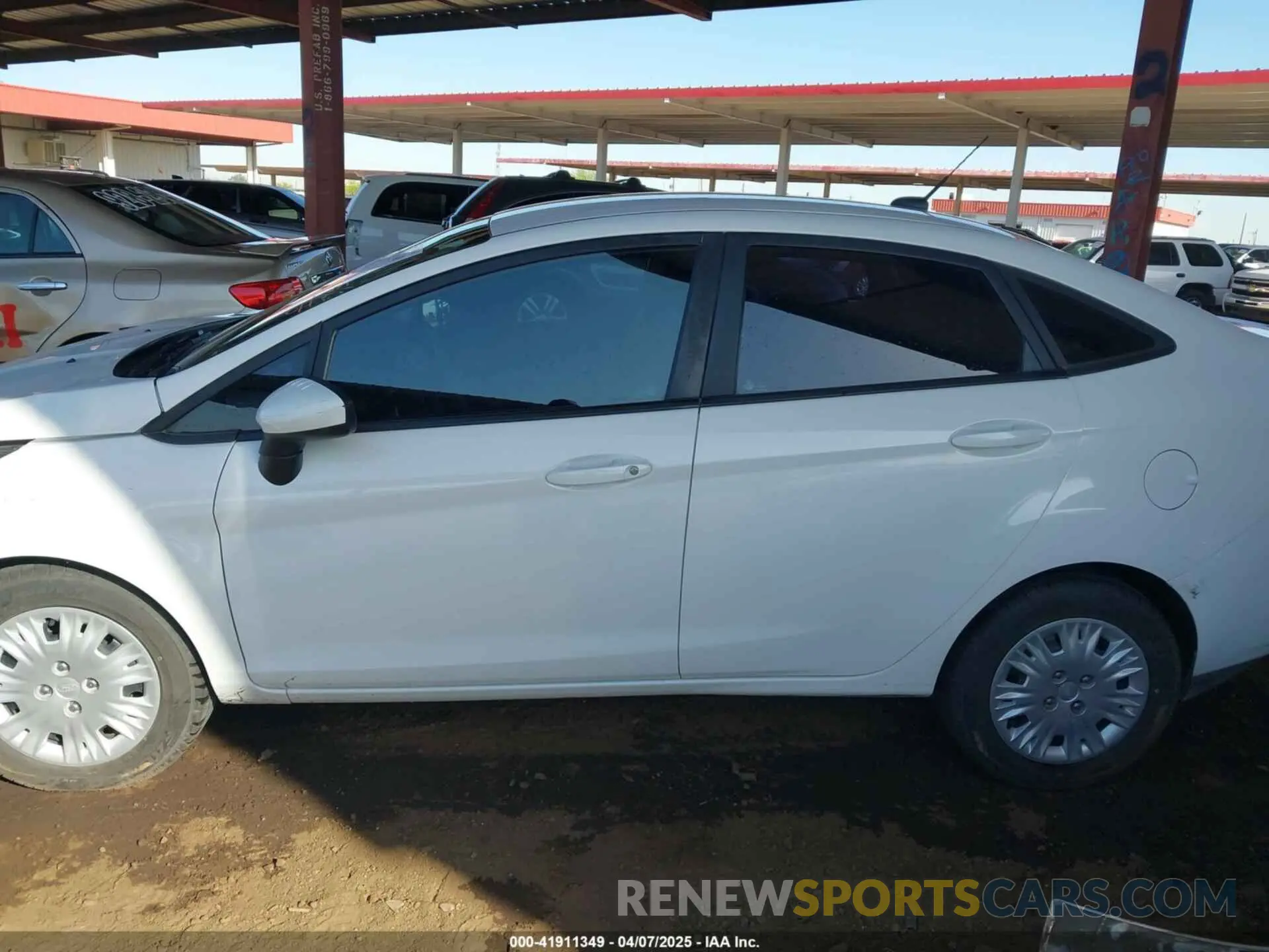14 Photograph of a damaged car 3FADP4AJ3KM164036 FORD FIESTA 2019