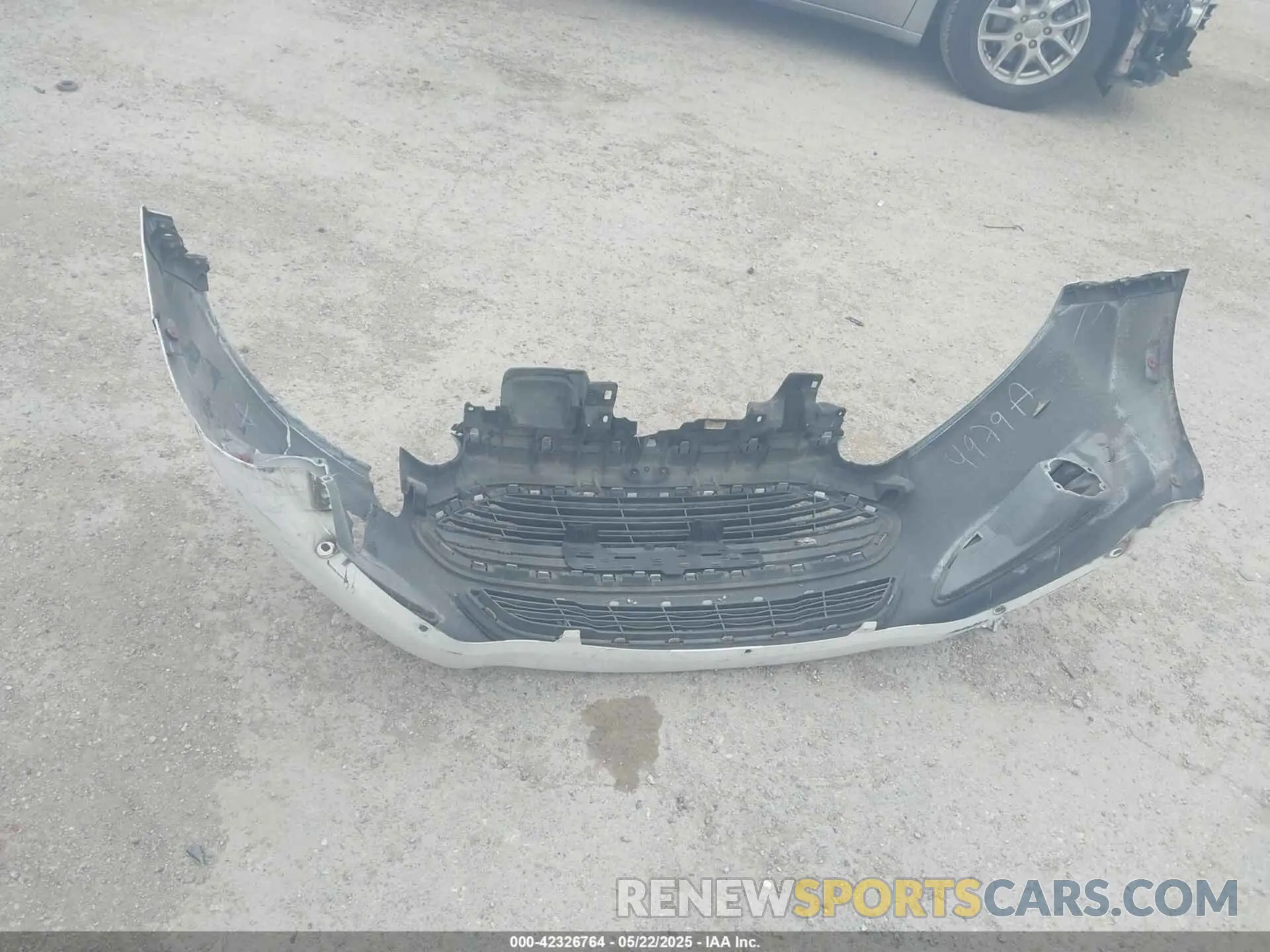 12 Photograph of a damaged car 3FADP4AJ5KM112102 FORD FIESTA 2019