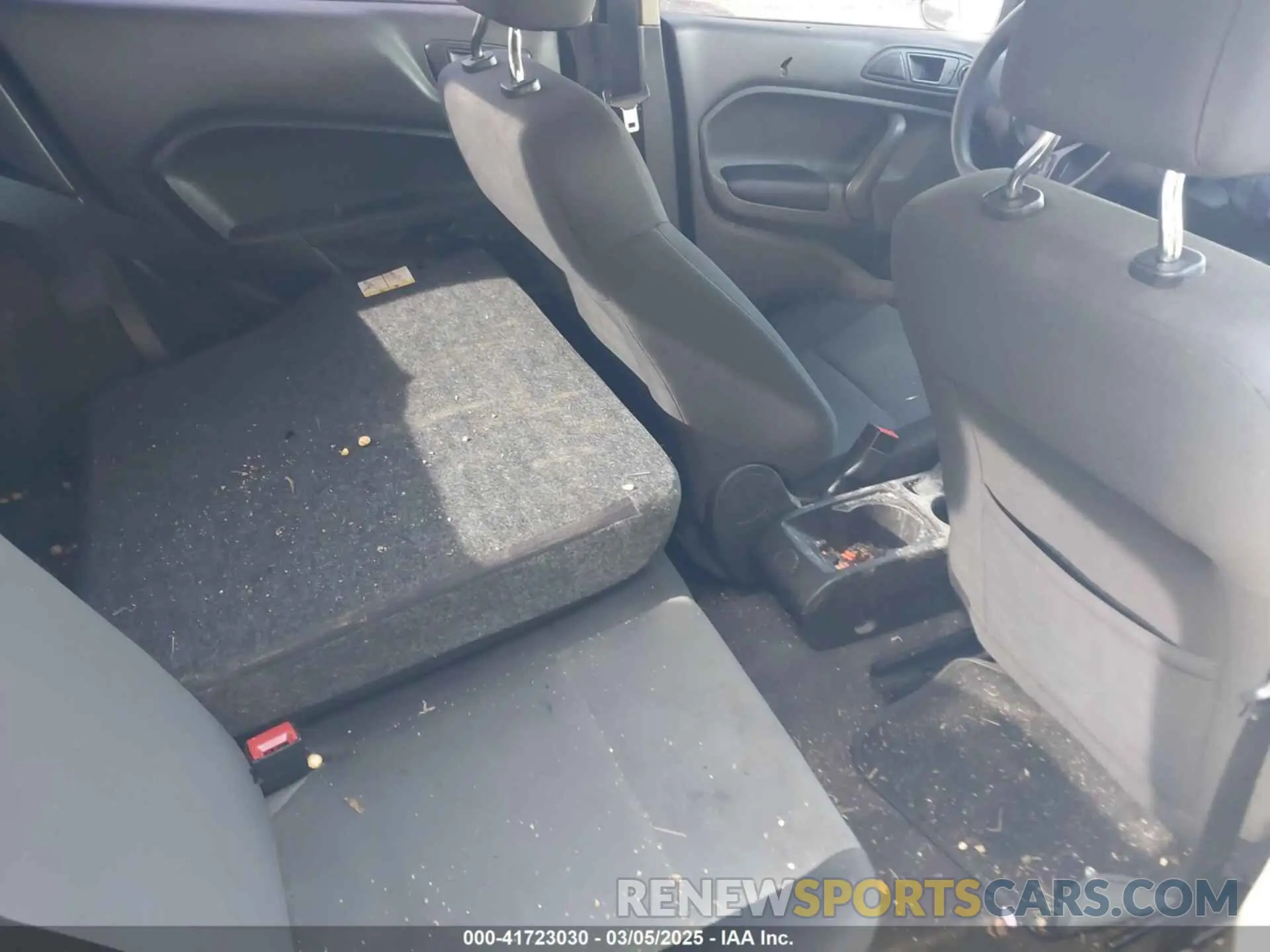 8 Photograph of a damaged car 3FADP4AJ6KM139230 FORD FIESTA 2019