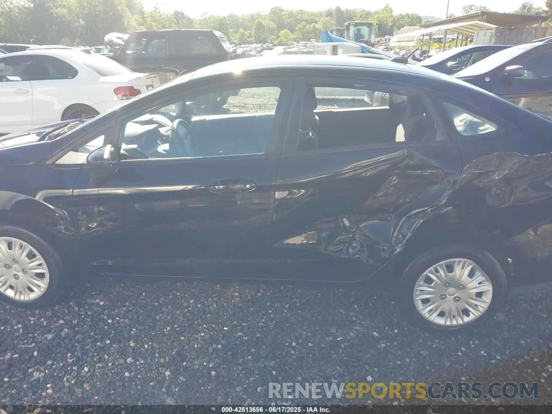 14 Photograph of a damaged car 3FADP4AJ9KM125628 FORD FIESTA 2019