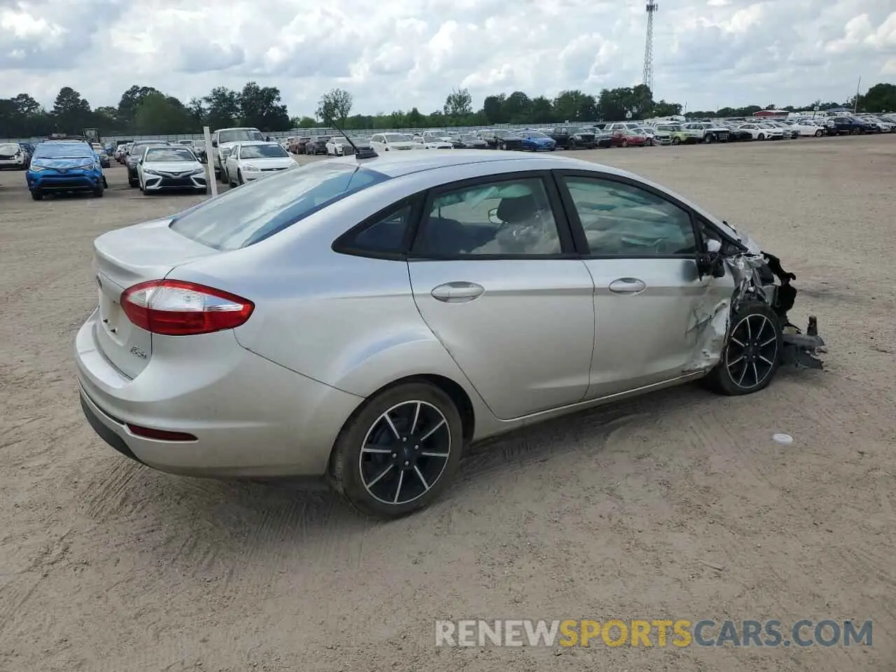 3 Фотография поврежденного автомобиля 3FADP4BJ0KM153039 FORD FIESTA 2019