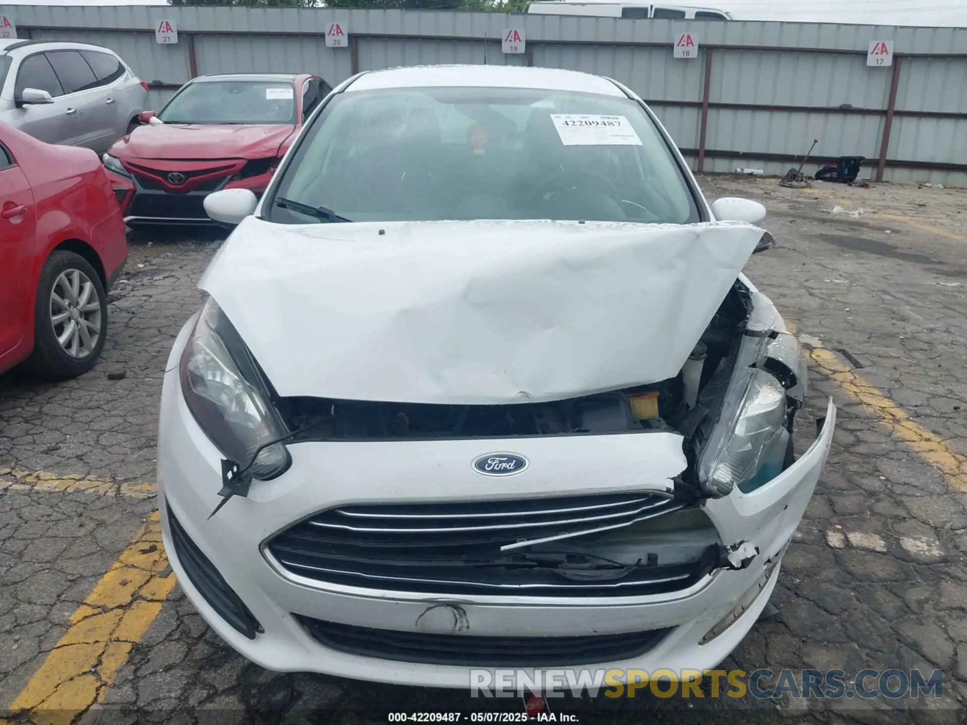 12 Photograph of a damaged car 3FADP4BJ0KM154255 FORD FIESTA 2019
