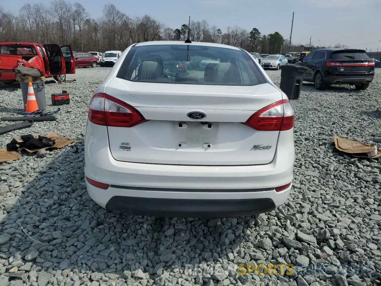 6 Photograph of a damaged car 3FADP4BJ0KM156104 FORD FIESTA 2019