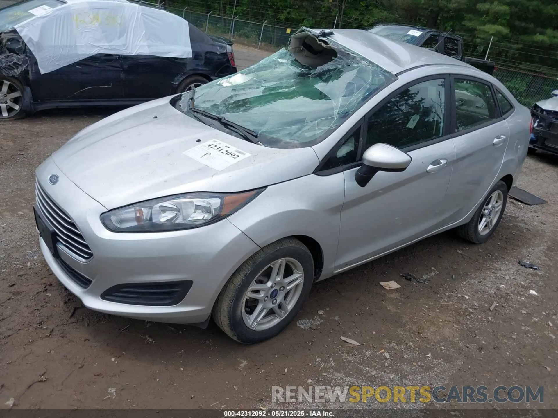 2 Фотография поврежденного автомобиля 3FADP4BJ1KM104464 FORD FIESTA 2019