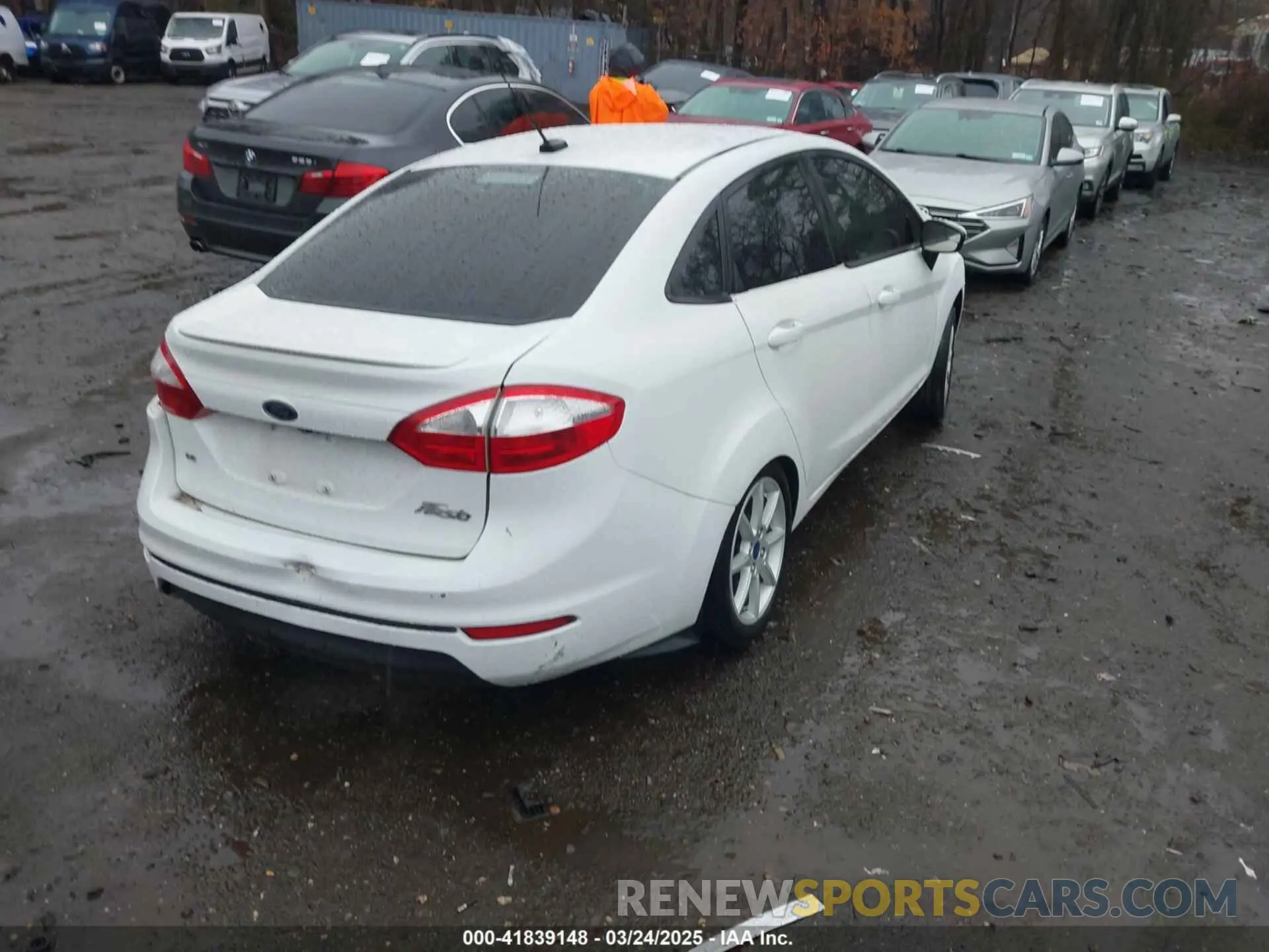 4 Photograph of a damaged car 3FADP4BJ1KM123645 FORD FIESTA 2019