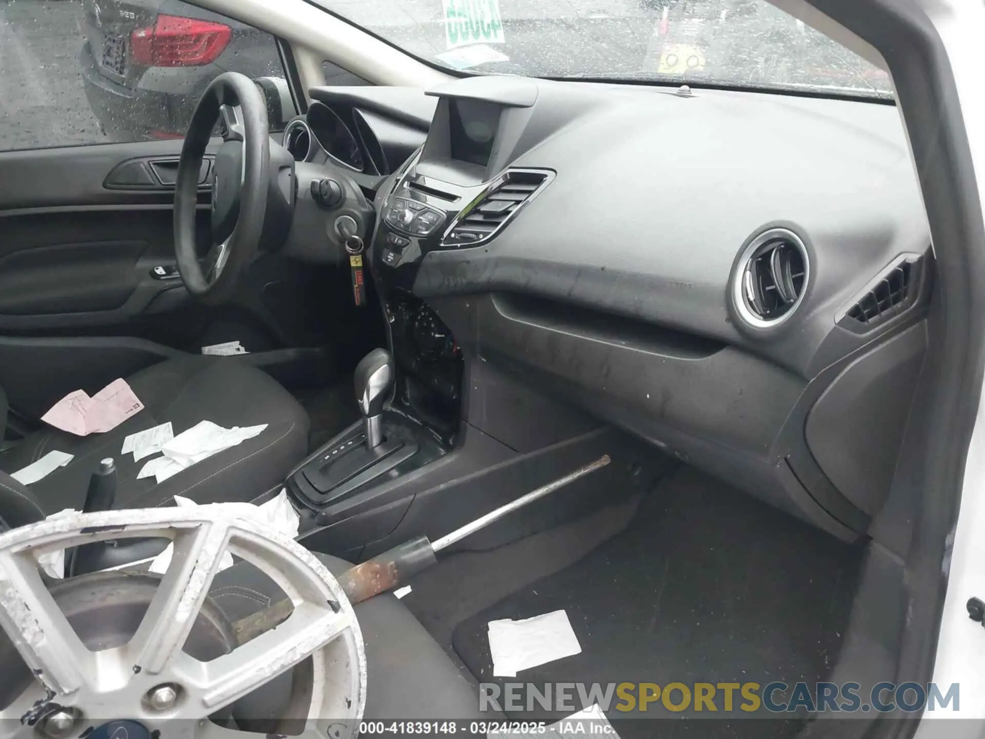 5 Photograph of a damaged car 3FADP4BJ1KM123645 FORD FIESTA 2019