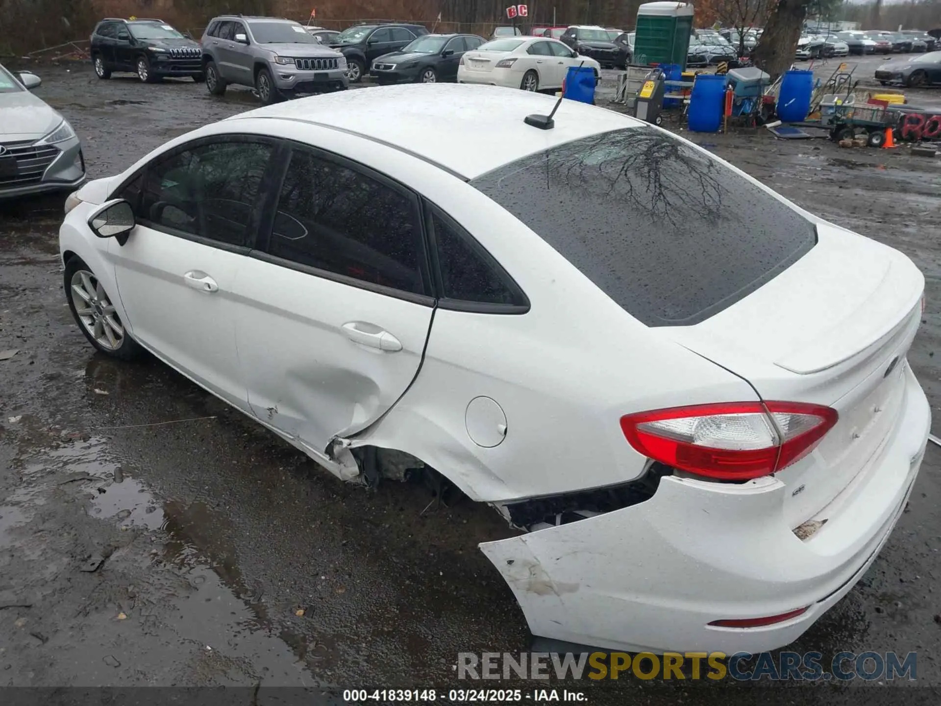 6 Photograph of a damaged car 3FADP4BJ1KM123645 FORD FIESTA 2019