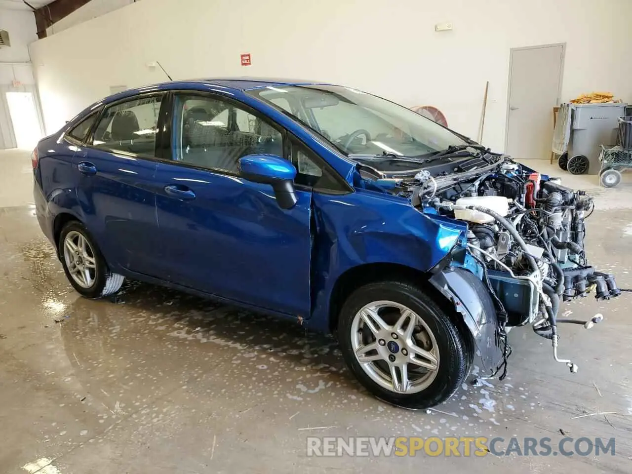 4 Фотография поврежденного автомобиля 3FADP4BJ2KM114775 FORD FIESTA 2019