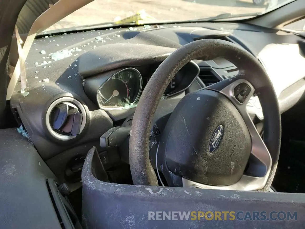 9 Фотография поврежденного автомобиля 3FADP4BJ2KM118373 FORD FIESTA 2019